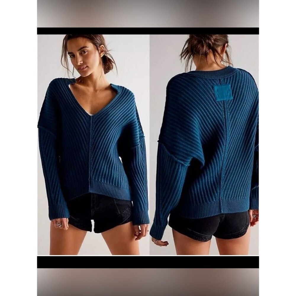 We The Free Freeway V Neck Sweater Teal Blue Size S